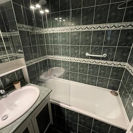 Confort, A 200m De La Avec Parking Prive Et Piscine - Fr-1-723-64 Apartman Agde